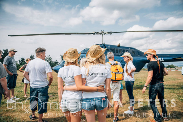 "Abheben direkt vom Gipfel" in 880m über NN